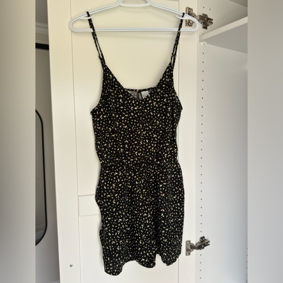 Medium Sized Black Floral HM Romper - Picture 1 of 1
